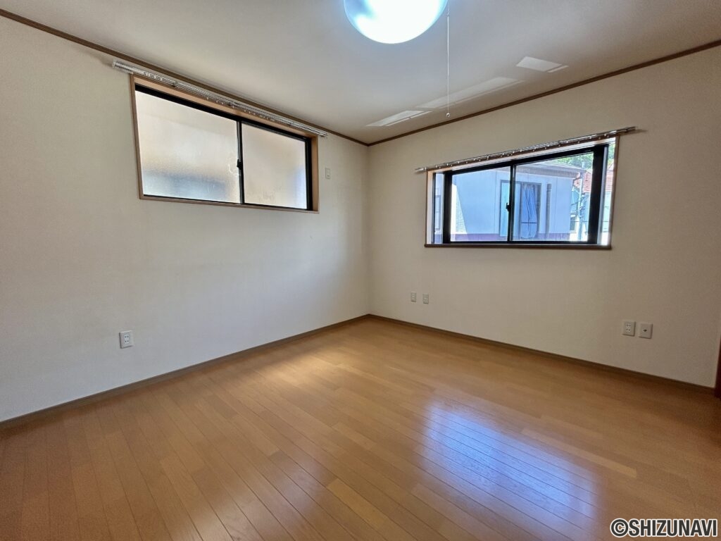 静岡市葵区大岩3丁目　4SLDK　中古戸建の画像