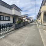 南側から見た前面道路部分です。