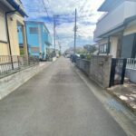 北側から見た前面道路部分です。