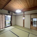 リビングの向いは畳敷になっています。