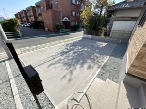 2号棟駐車場