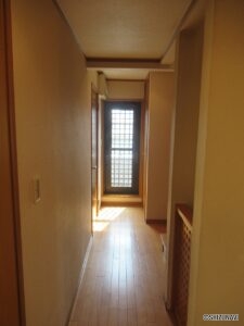 葵区城北2　廊下