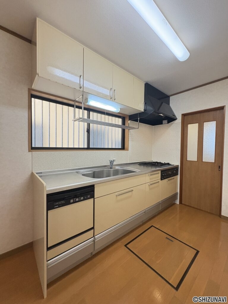 静岡市葵区大岩3丁目　4SLDK　中古戸建の画像