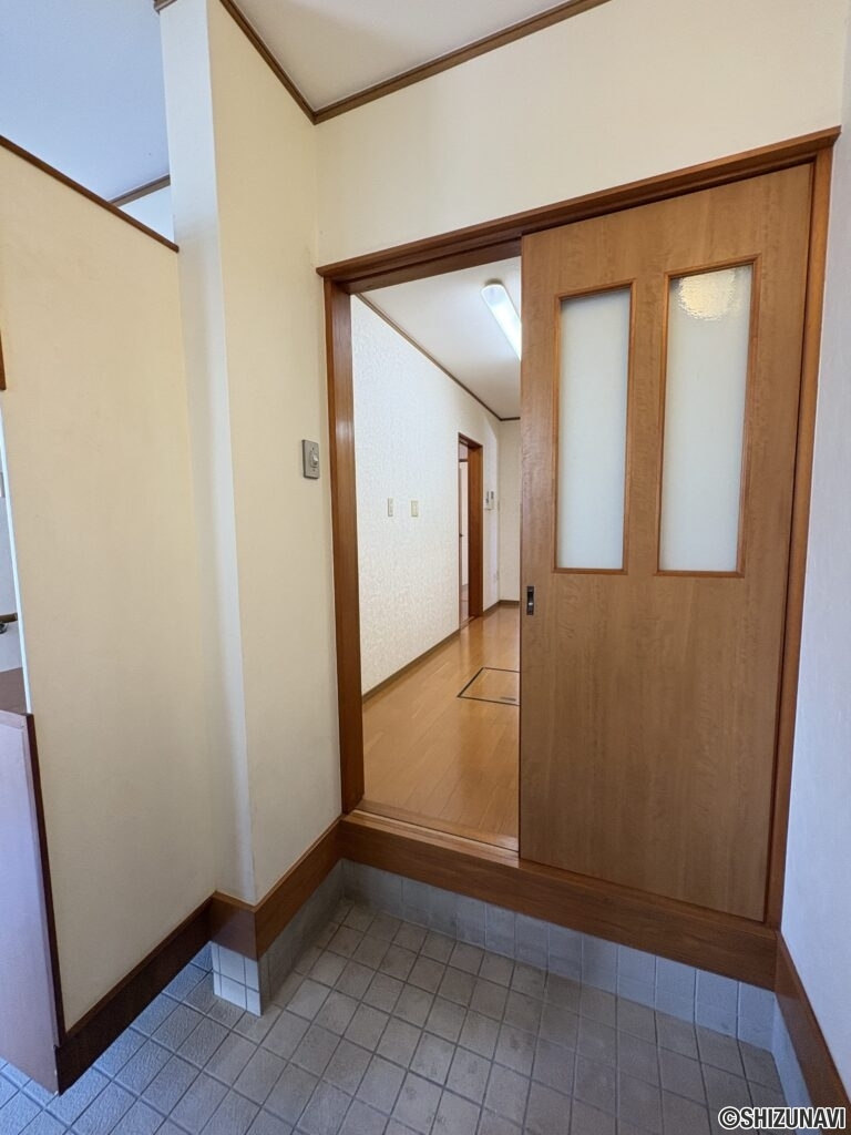 静岡市葵区大岩3丁目　4SLDK　中古戸建の画像