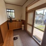 玄関内　別角度です。
