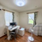 2階洋室Bです。約5.5帖ございます。