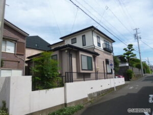 北東からの外観