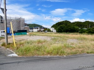 現地（前面道路から）