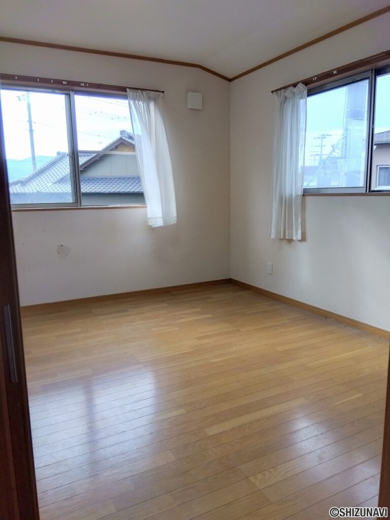 富士市川成島　中古住宅　室内