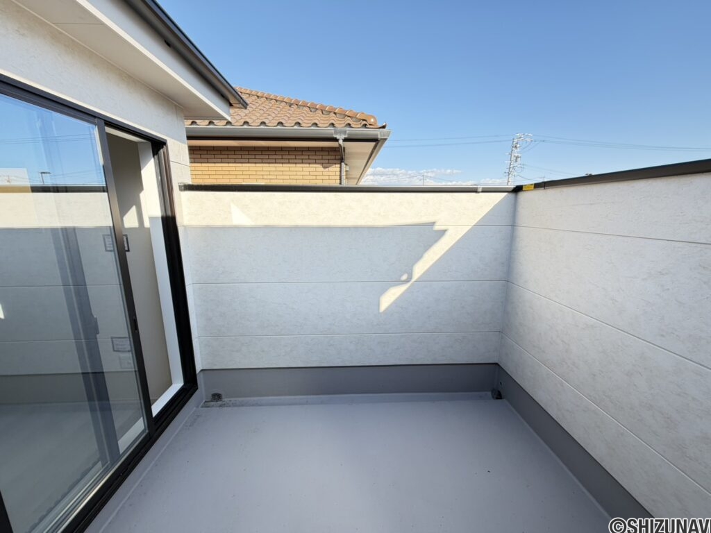 ２号棟　バルコニー
