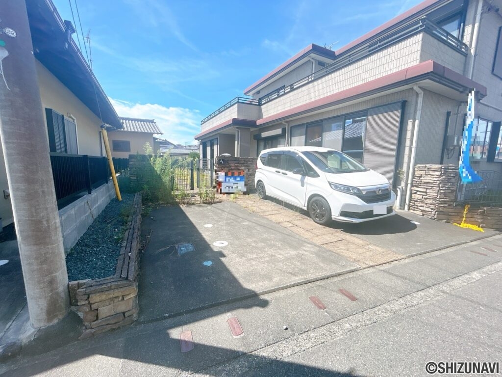 カチタス　住吉　駐車場