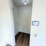 １号棟・２号棟　主寝室　ウォークインクローゼット