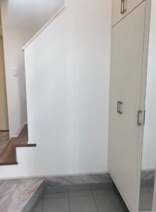 玄関内2