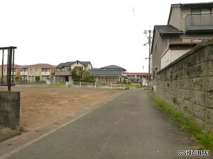 東側道路写真（南側からの撮影）