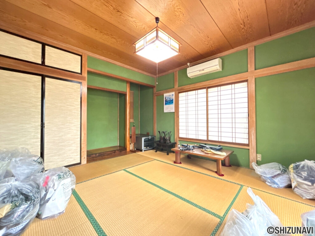 【1階8畳和室別角度】