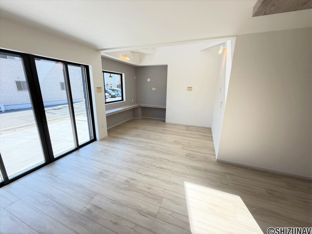 1号棟　吹き抜け珍しい吹き抜け空間。開放感◎