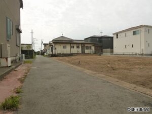 東側道路写真（北側からの撮影）
