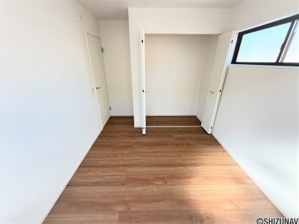 １号棟　南東洋室