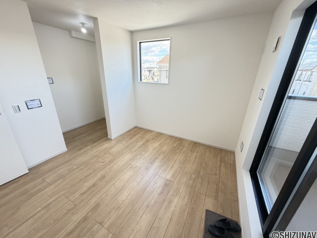 2号棟　南東側の主寝室