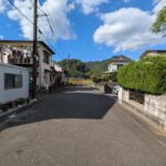 前面道路は公道です。