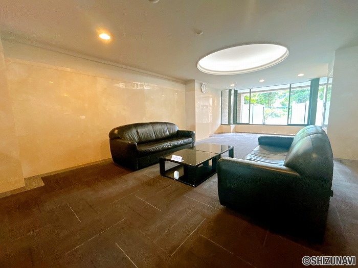 エントランスホール