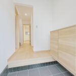 横割【リフォーム後玄関(内観)】