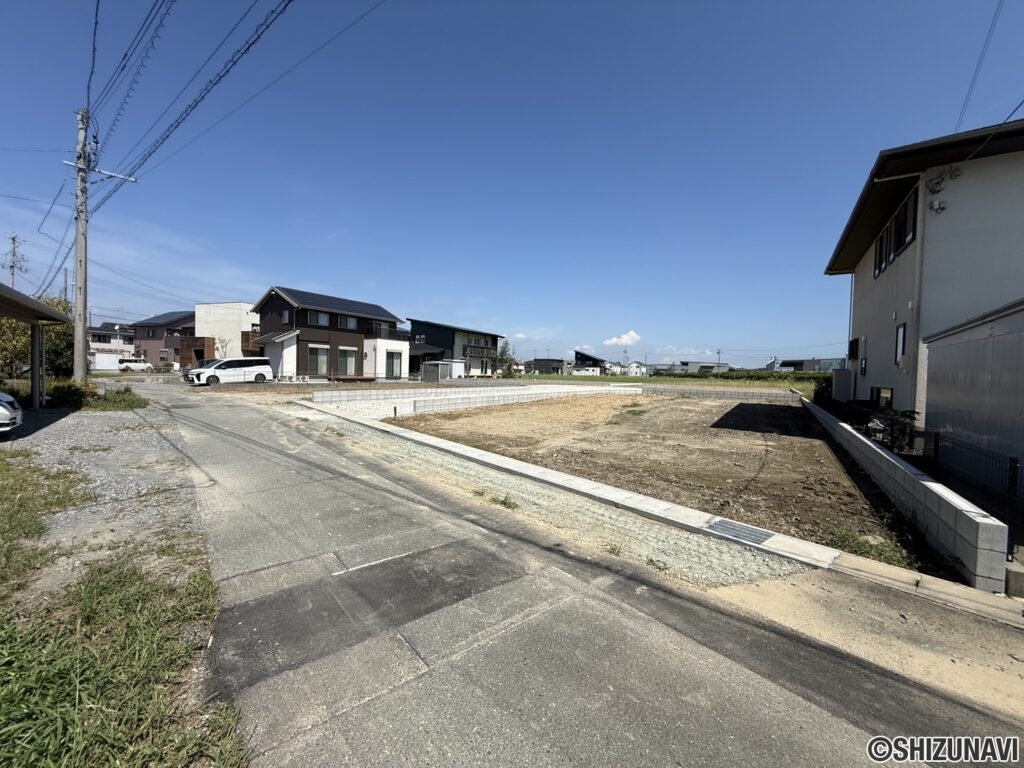 前面道路(南→北)