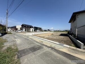 前面道路(南→北)