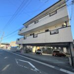 物件正面（右前より撮影）