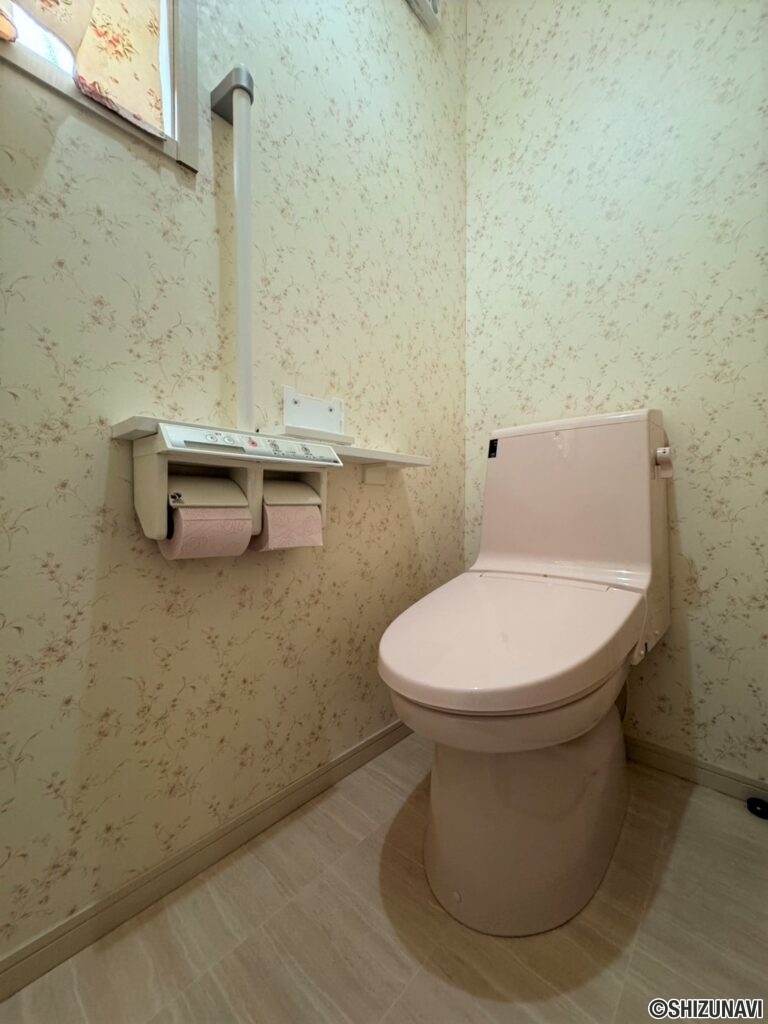 温水洗浄便座です♪