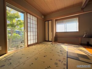 和室からお庭を見ることができます♪