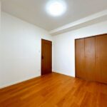 北西側洋室　別角度です。