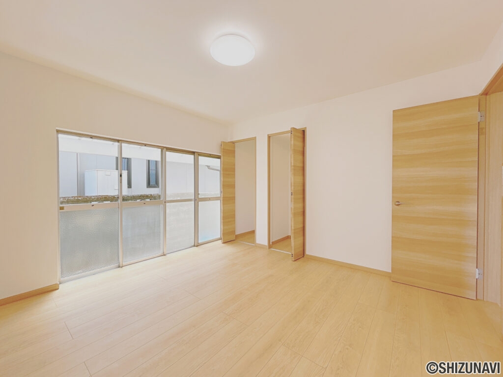 横割【リフォーム後1階洋室8帖】