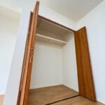 岩本1階洋室「収納」