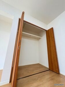 岩本1階洋室「収納」