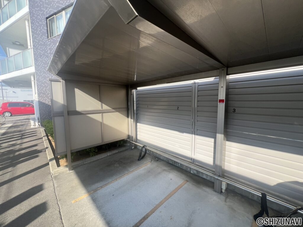 バイク置き場