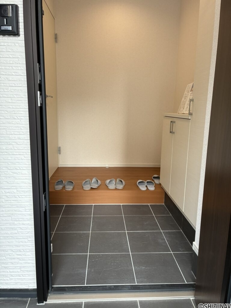 ７号棟　玄関