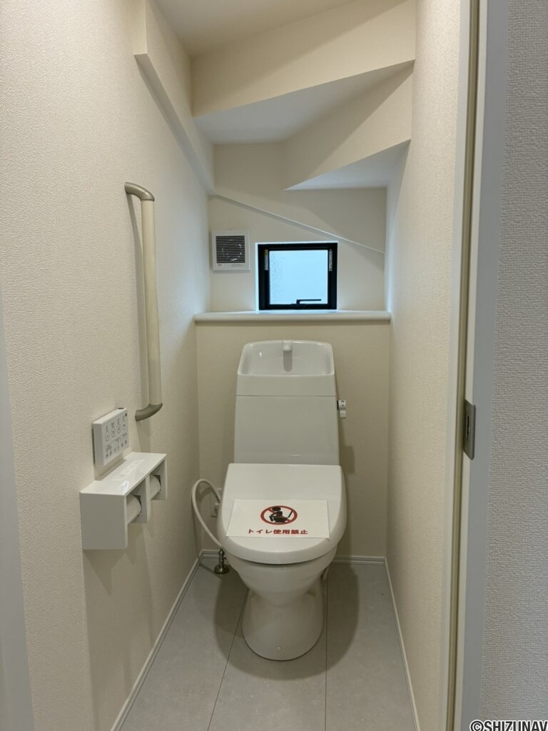 D号棟　トイレ