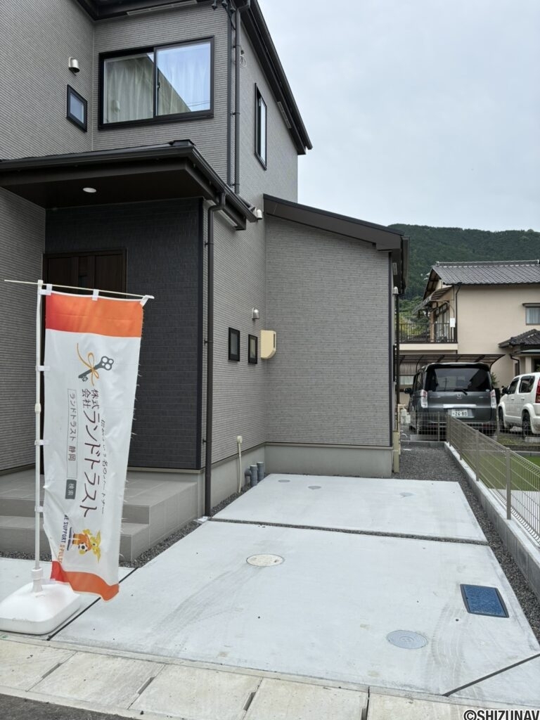 C号棟　駐車場