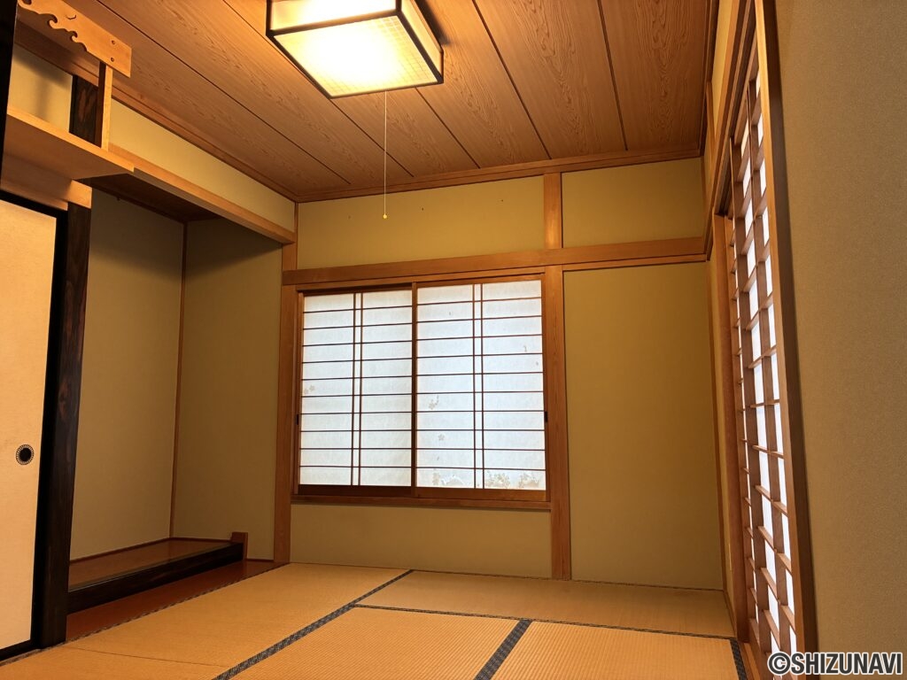 伊豆市小立野　4LDK+S　中古住宅の画像