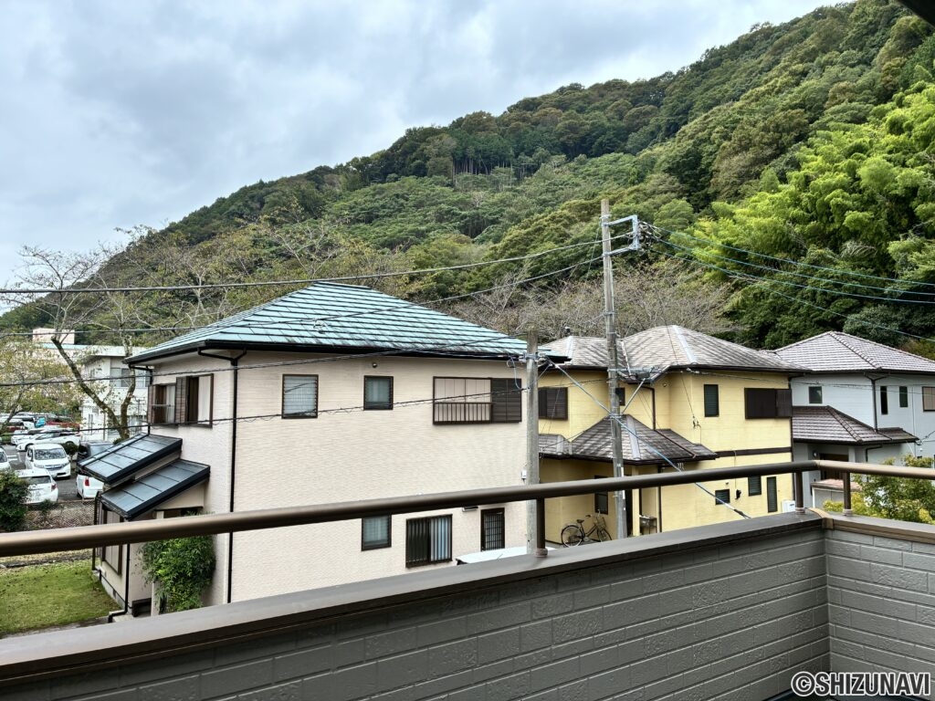 伊豆市小立野　4LDK+S　中古住宅の画像