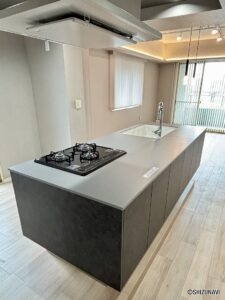 Panasonic【Sクラス】背面側は収納になっています