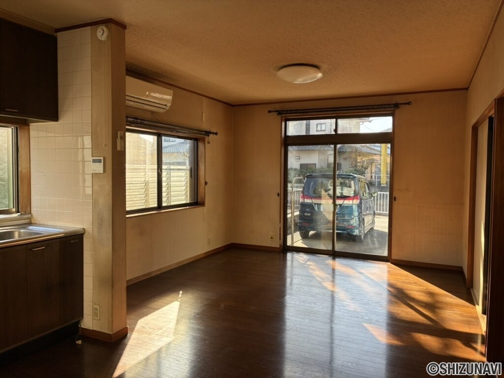 富士市松岡　中古住宅（岩松小学校・岩松中学校区）の画像