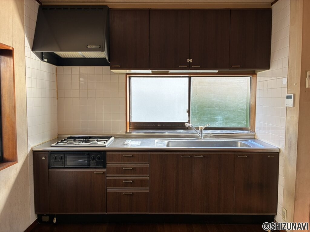 富士市松岡　中古住宅（岩松小学校・岩松中学校区）の画像