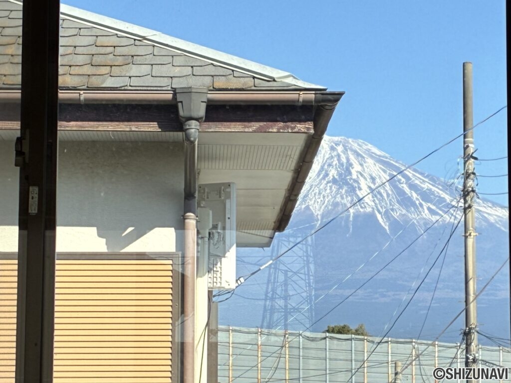 富士市松岡　中古住宅（岩松小学校・岩松中学校区）の画像