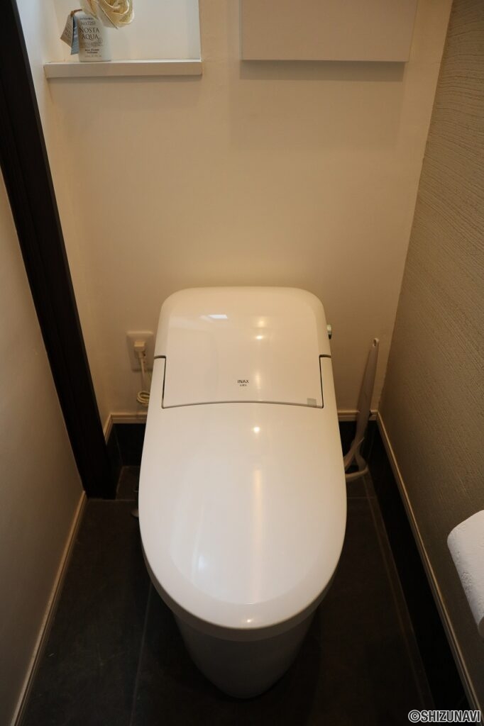 1F洋室　トイレ