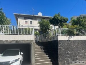 菊川市青葉台2丁目　中古住宅の物件画像