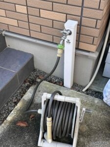 外水栓がありますので、洗車等に便利です。