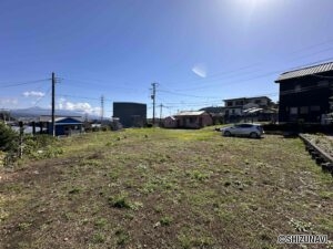 東南角地につき、日当たり良好です。