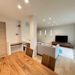 広々としたリビングは約１８帖。